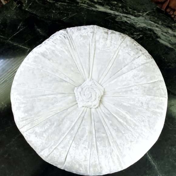 Custom Made Pair of White Velvet Velour Round 15" Boudoir Bedding Accent Pillows - Picture 2 of 5